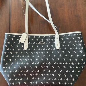 Coach Tote.